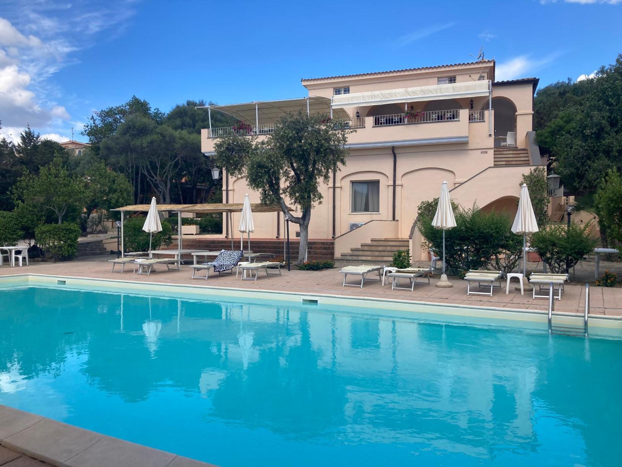 Hotel Villa Campana Cala Liberotto Ngoại thất bức ảnh